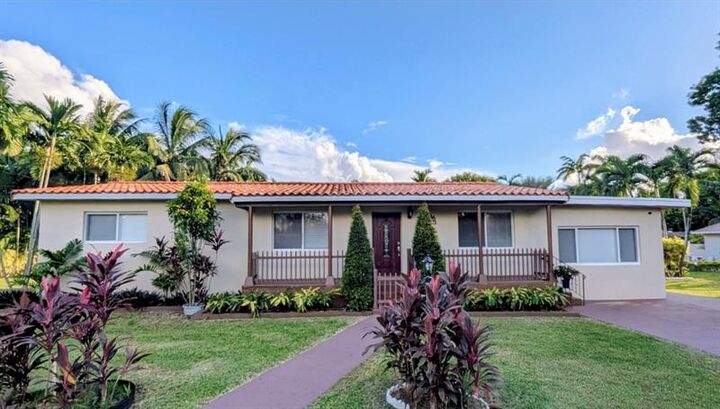 12200 SW 51st St  Miami FL 33175 photo