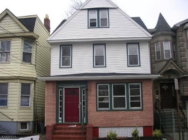 42 Mead St  Newark City NJ 07106 photo