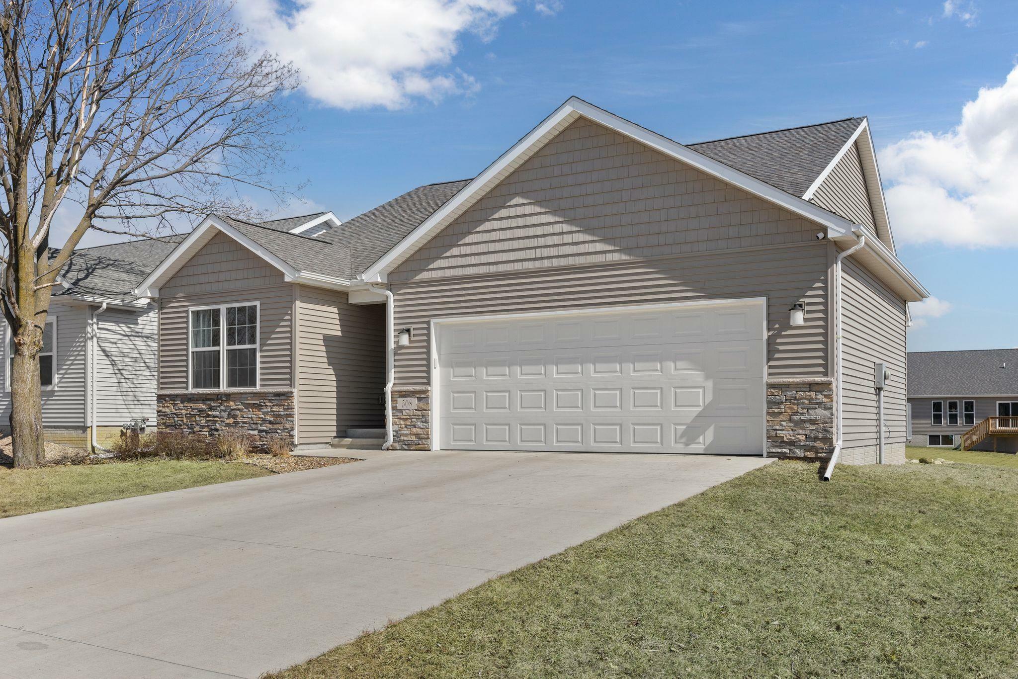 Property Photo: 508 SE 5th Avenue IA 50644