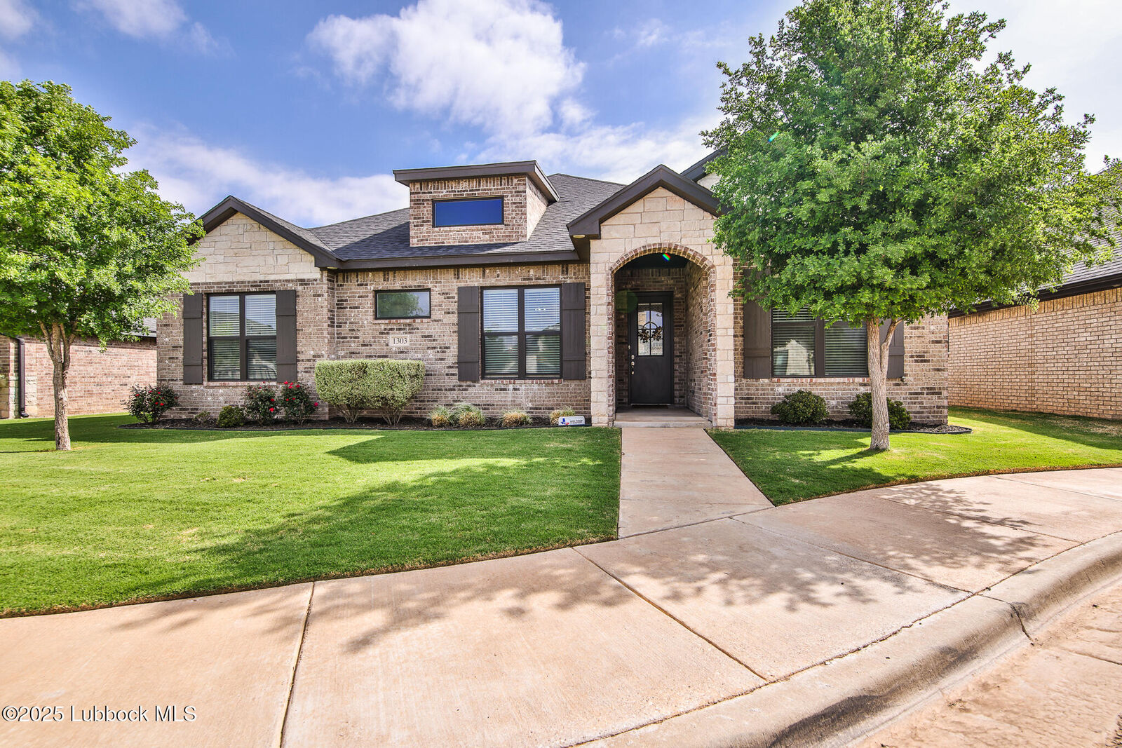 Property Photo: 1303 Dover Lane TX 79382