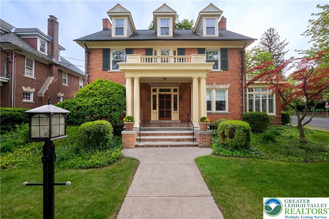 Property Photo: 734 Paxinosa Avenue PA 18042