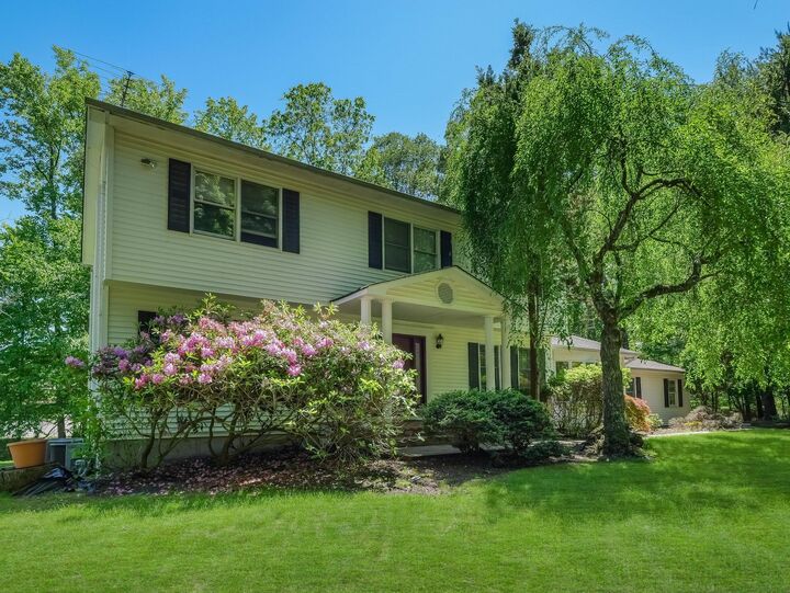 Property Photo: 33 Rochelle Drive NY 10956