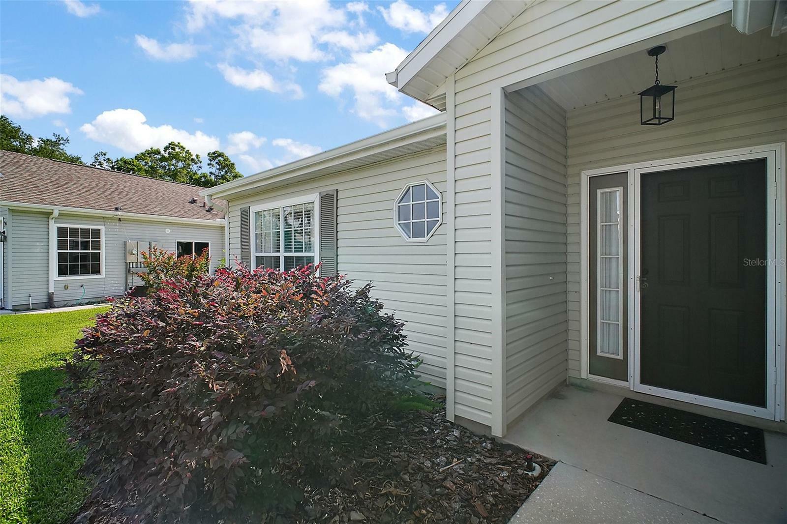 Property Photo: 25406 Crestwater Drive FL 34748
