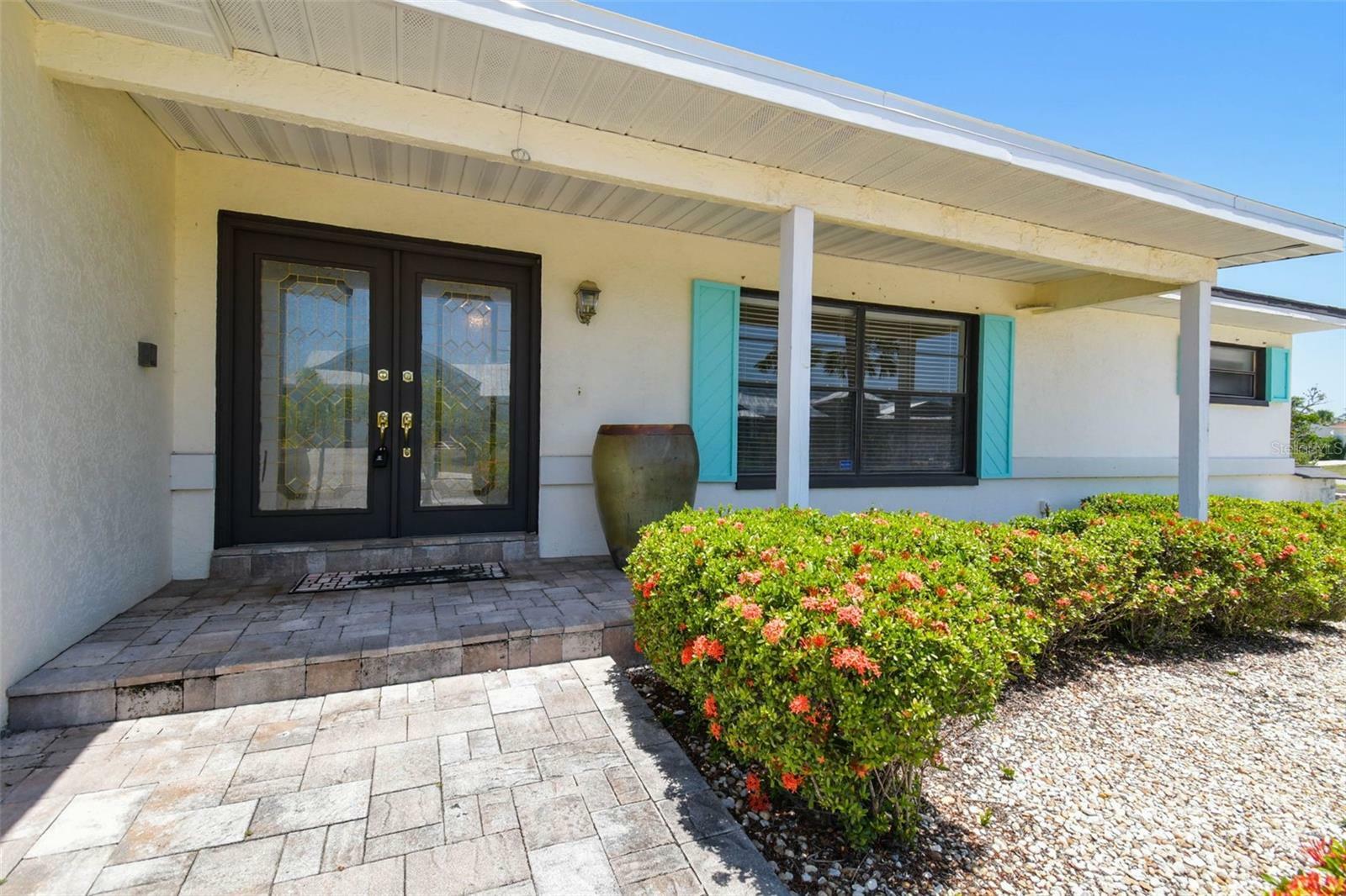 Property Photo:  6322 Cocoa Lane  FL 33572 