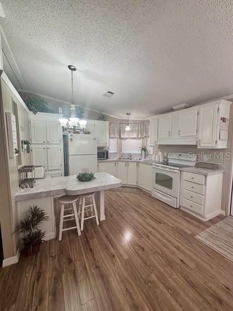 Property Photo:  7010 Pine Needle Lane  FL 34601 