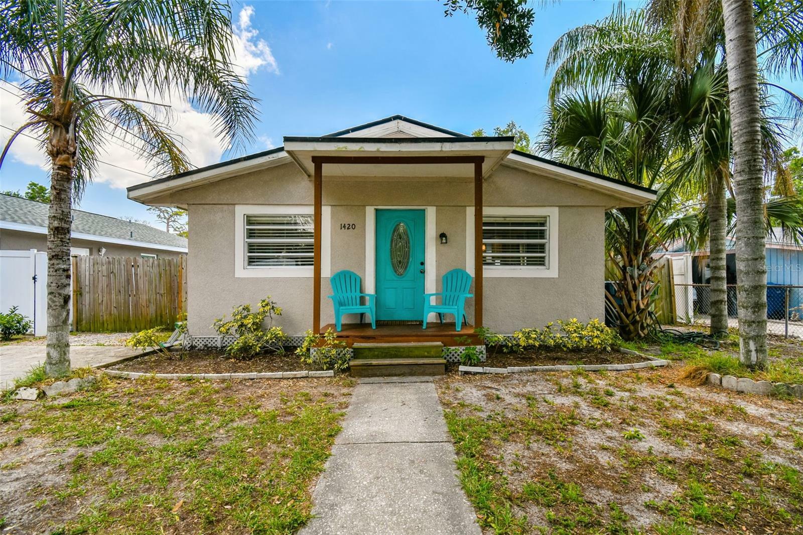 Property Photo: 1420 W Rambla Street FL 33612