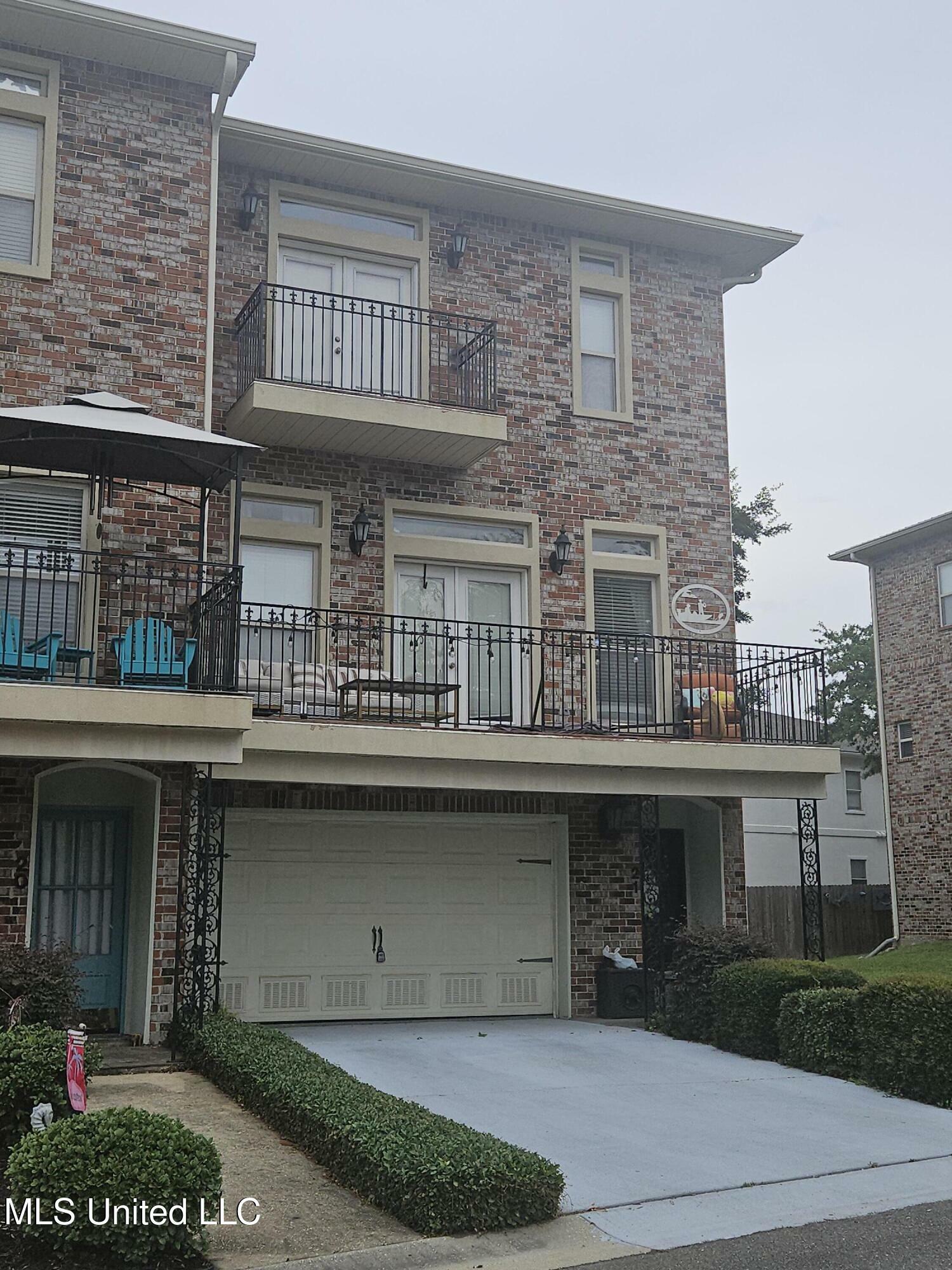 Property Photo: 21 Oak Alley Lane MS 39560