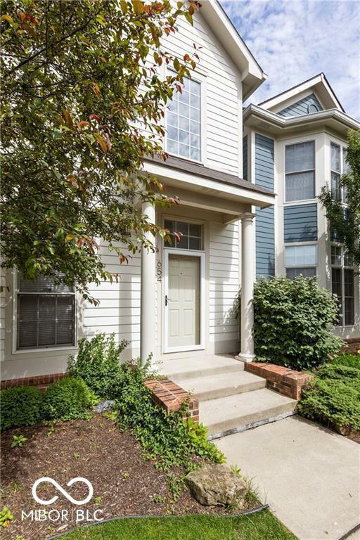 Property Photo: 654 N Senate Avenue IN 46202