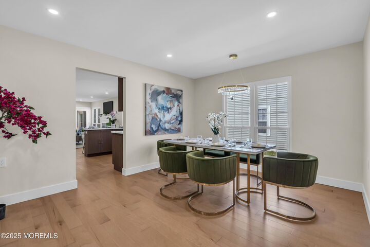 Property Photo:  28 Twyford Lane  NJ 08759 