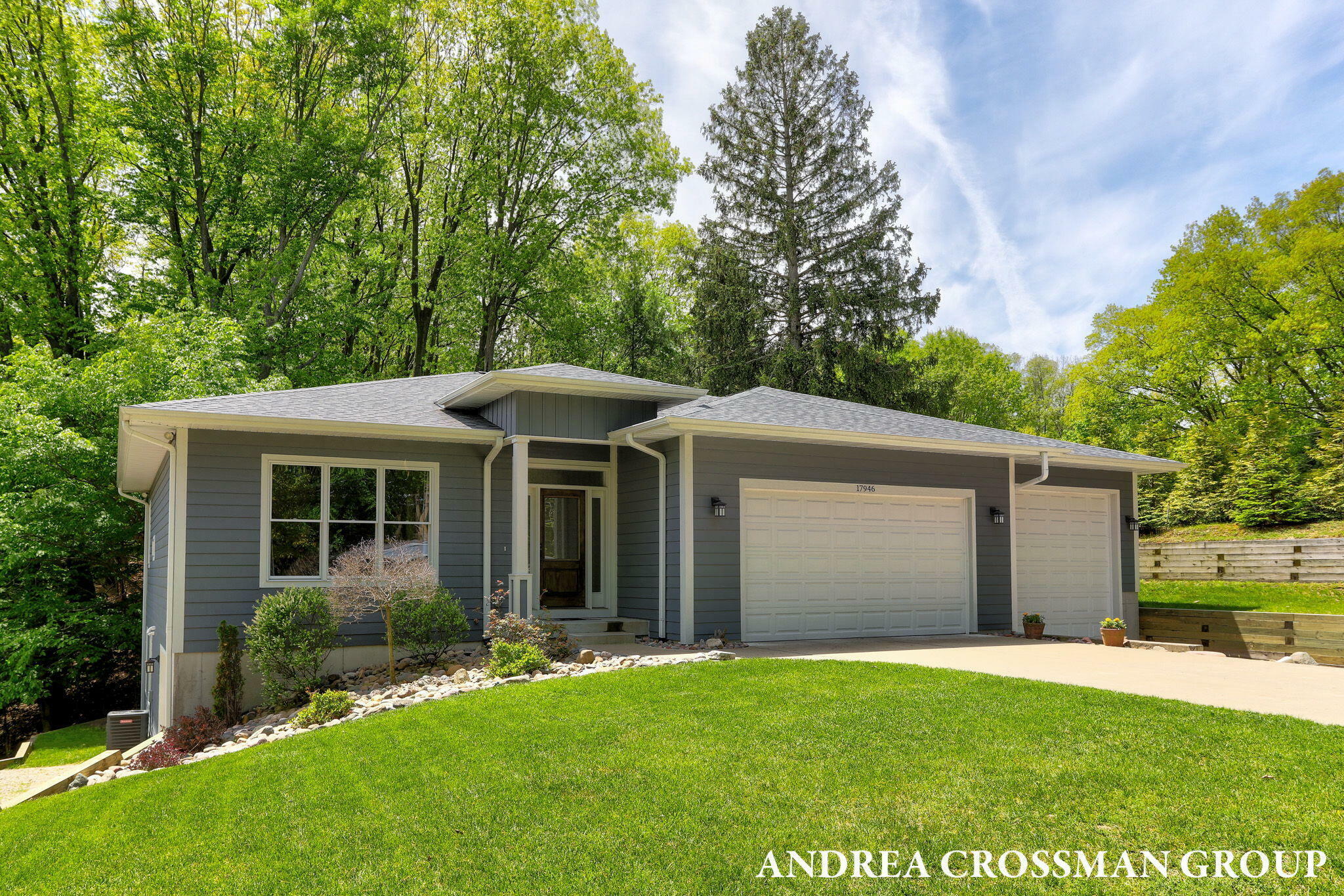 Property Photo: 17946 Robbins Road MI 49417