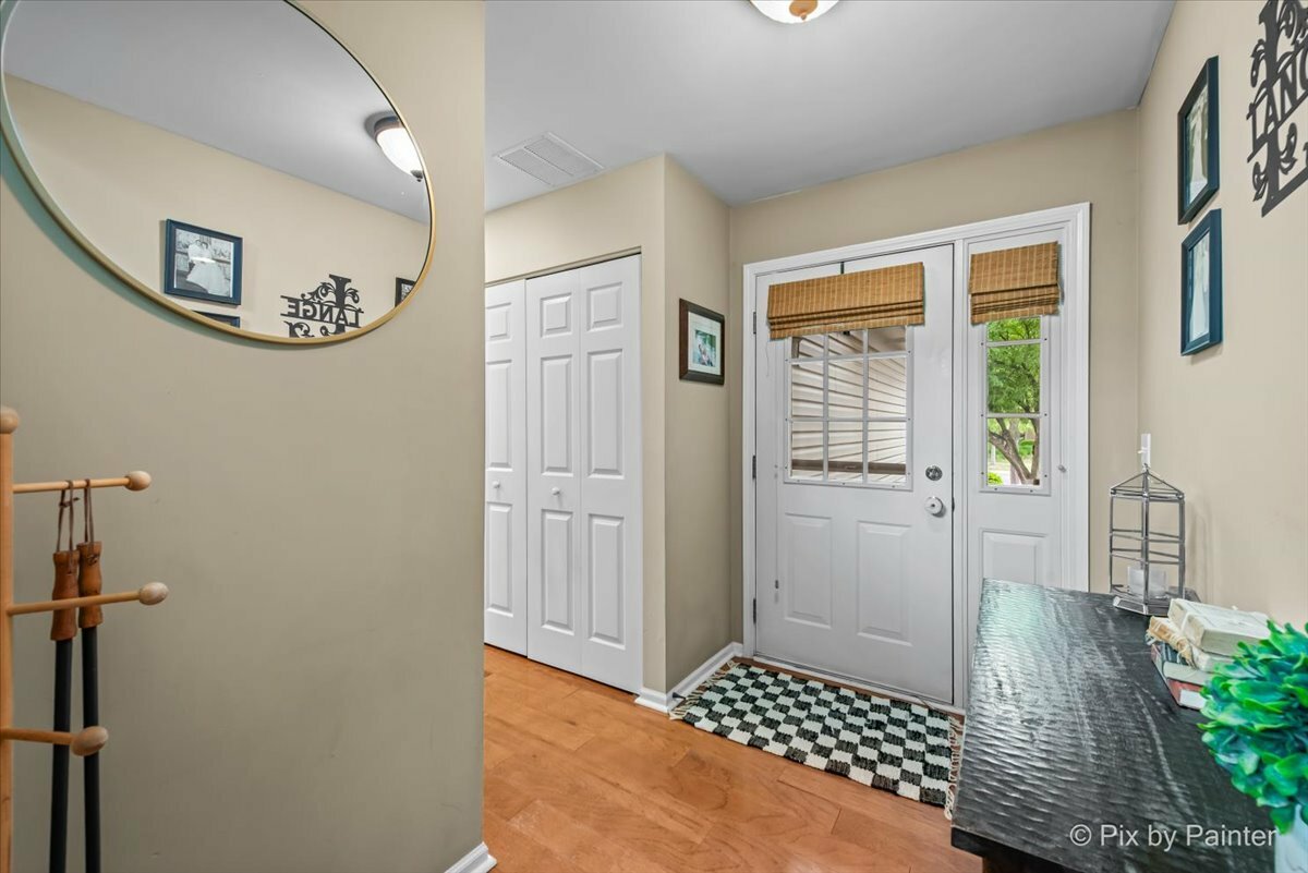 Property Photo: 3208 Raphael Court IL 60175