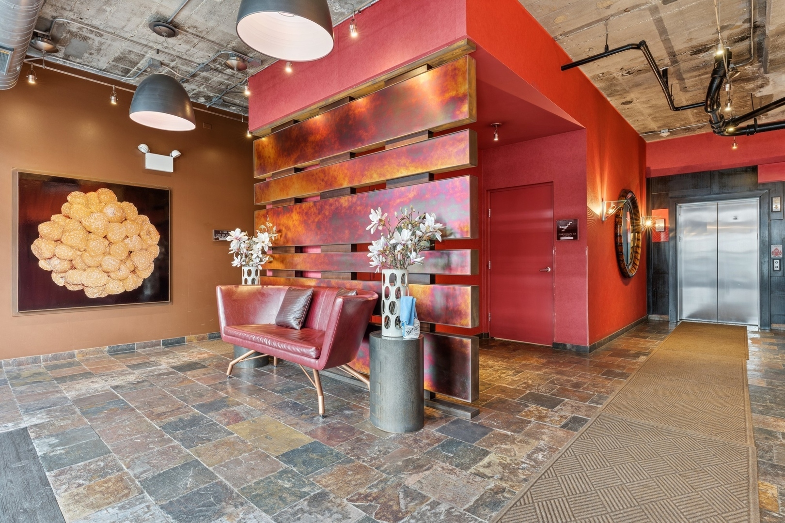 Property Photo: 1069 W 14th Place 333 IL 60608