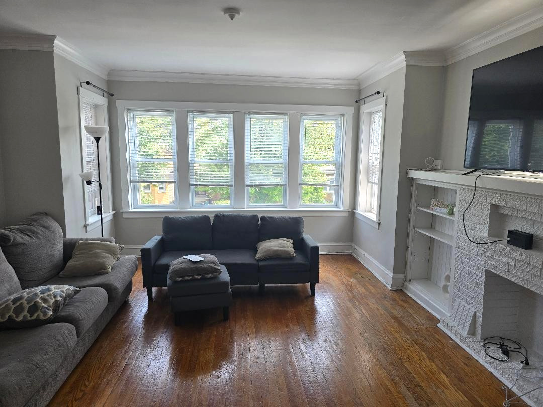 Property Photo: 1438 Maple Avenue IL 60402