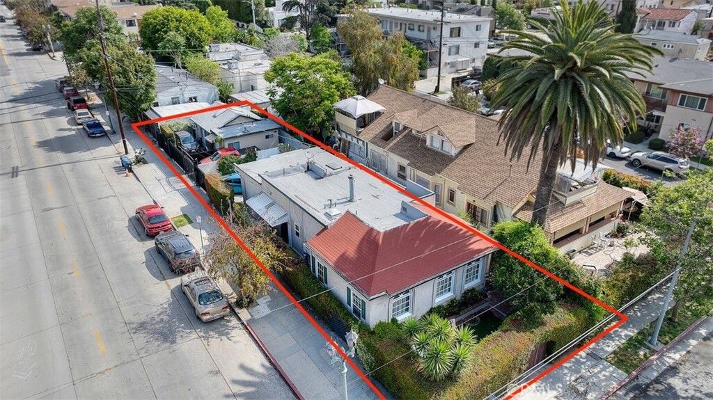 Property Photo: 6459 Lexington Avenue CA 90038