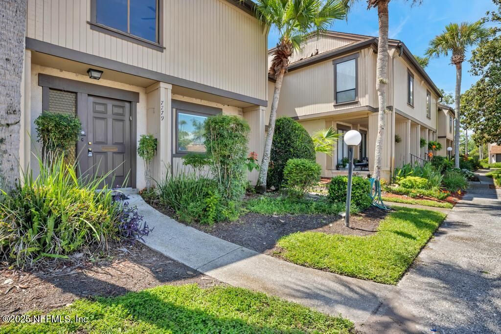 Property Photo:  7779 Las Palmas Way 114  FL 32256