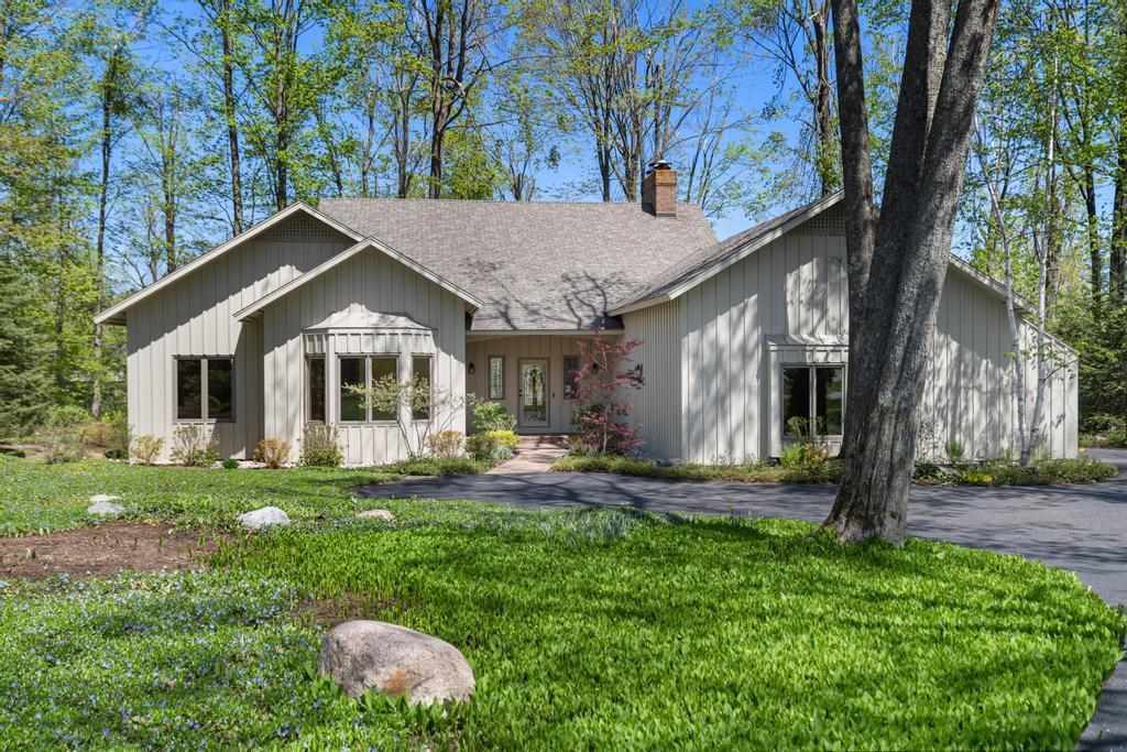 2395 Greenbriar  Harbor Springs MI 49740 photo