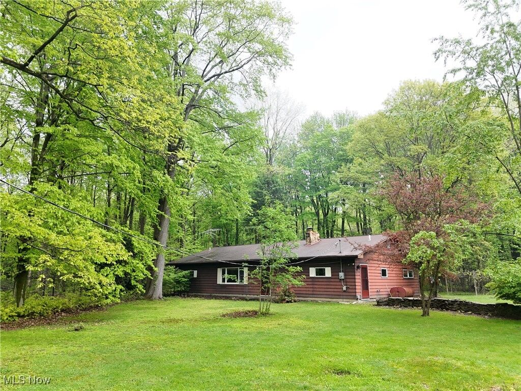 Property Photo: 8758 Ward North Road OH 44428