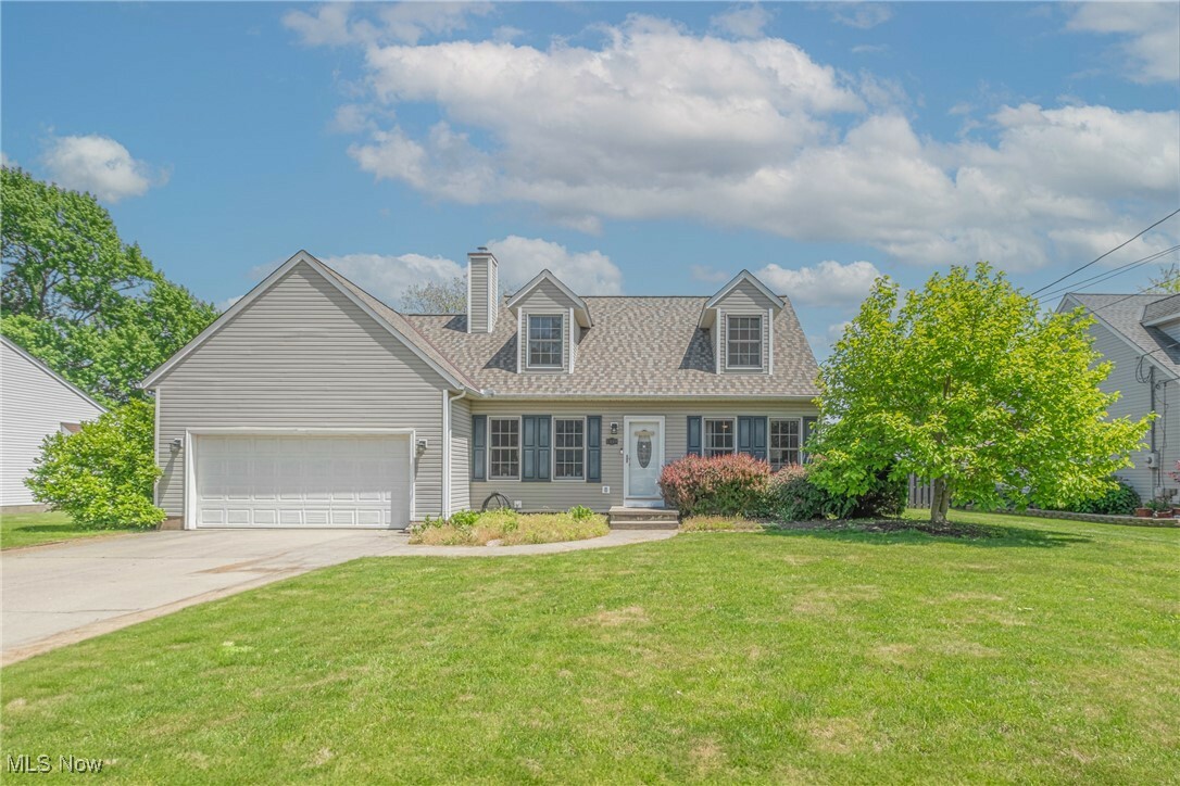 Property Photo: 915 Devonshire Avenue OH 44054