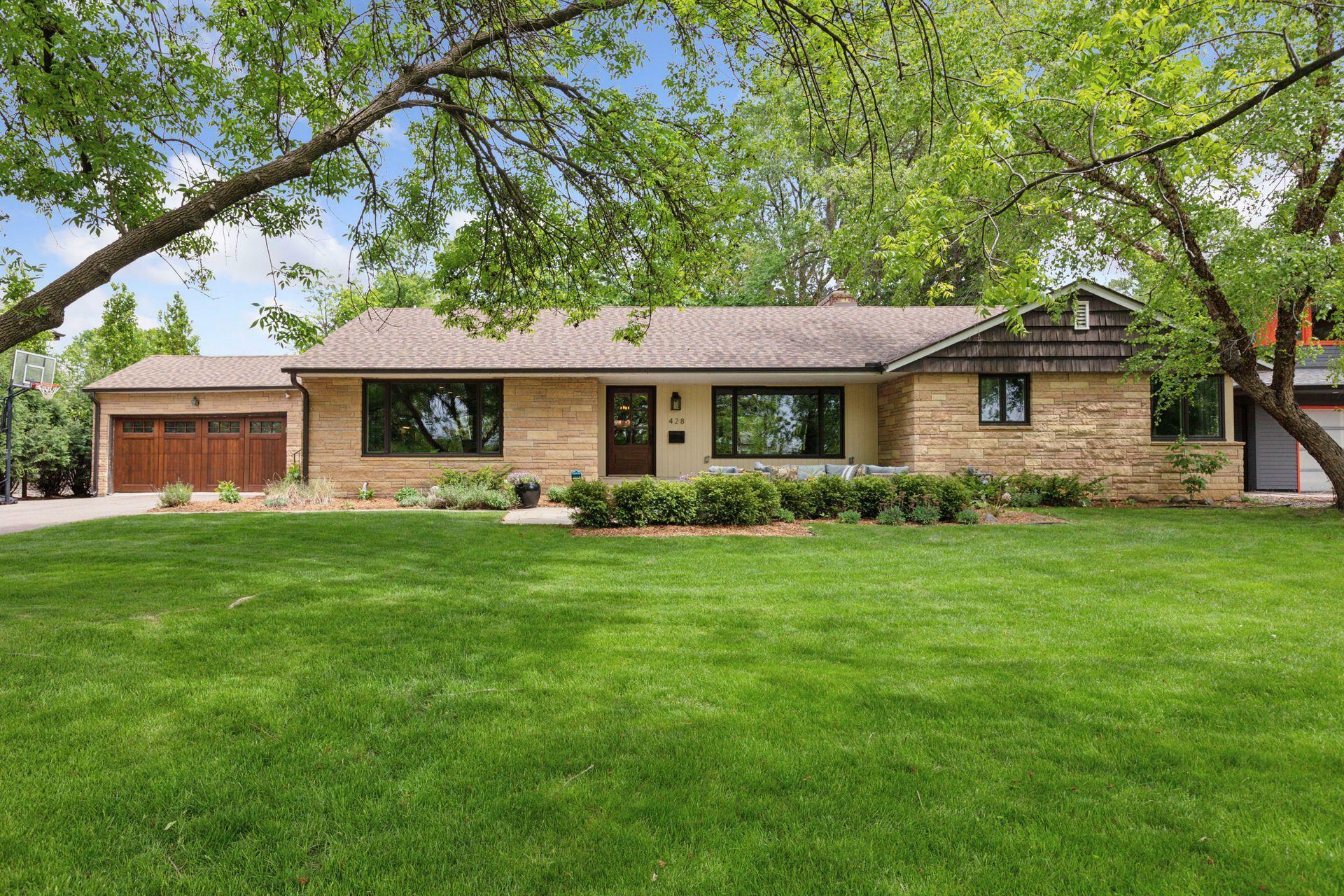 Property Photo: 428 Mississippi River Boulevard S MN 55105
