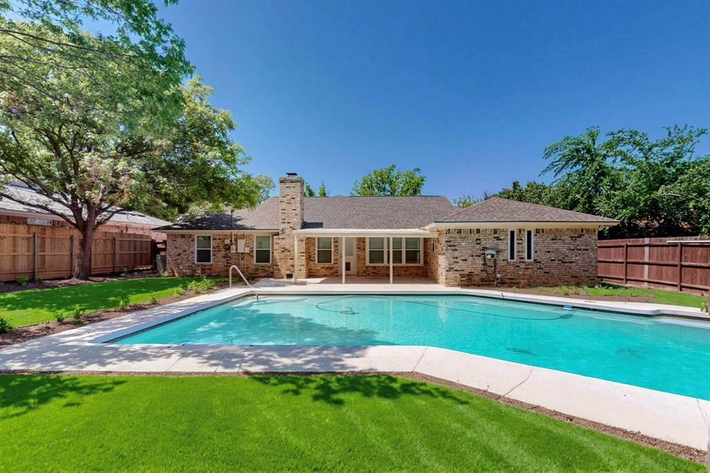 Property Photo: 7612 Perkins Drive TX 76182