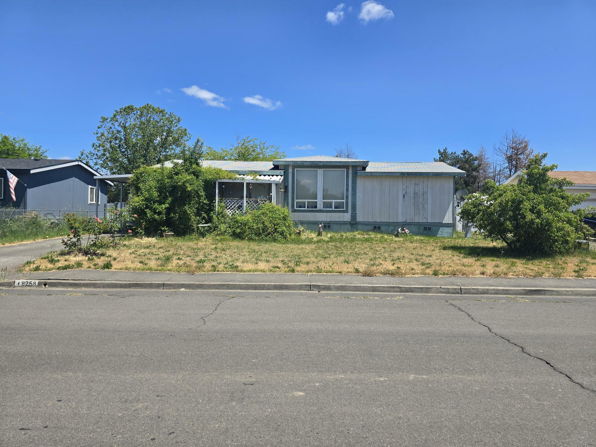 Property Photo: 8258 23rd Street OR 97503