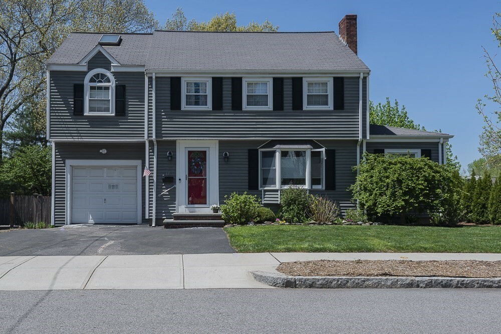 17 Woodcliff Road  Quincy MA 02169 photo