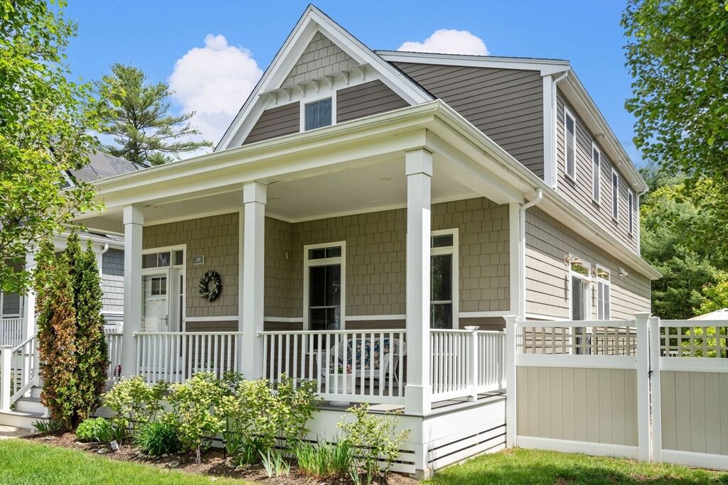 Property Photo:  15 Boyde'S Crossing 13  MA 02056 