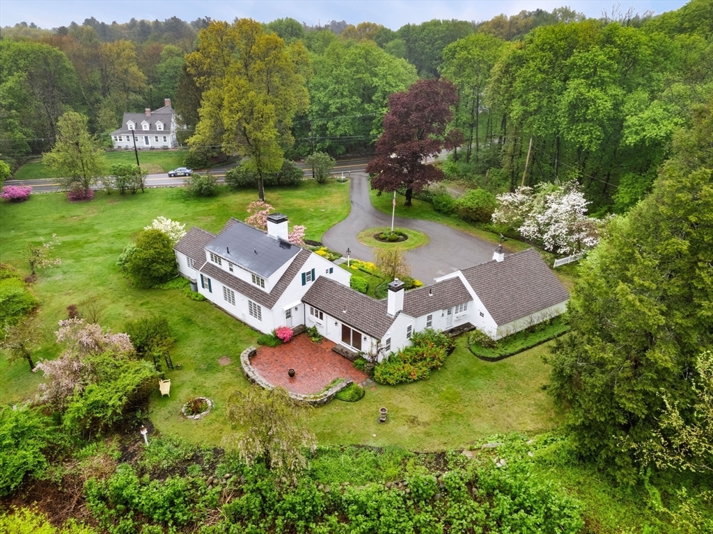 Property Photo: 7 Main St MA 01886