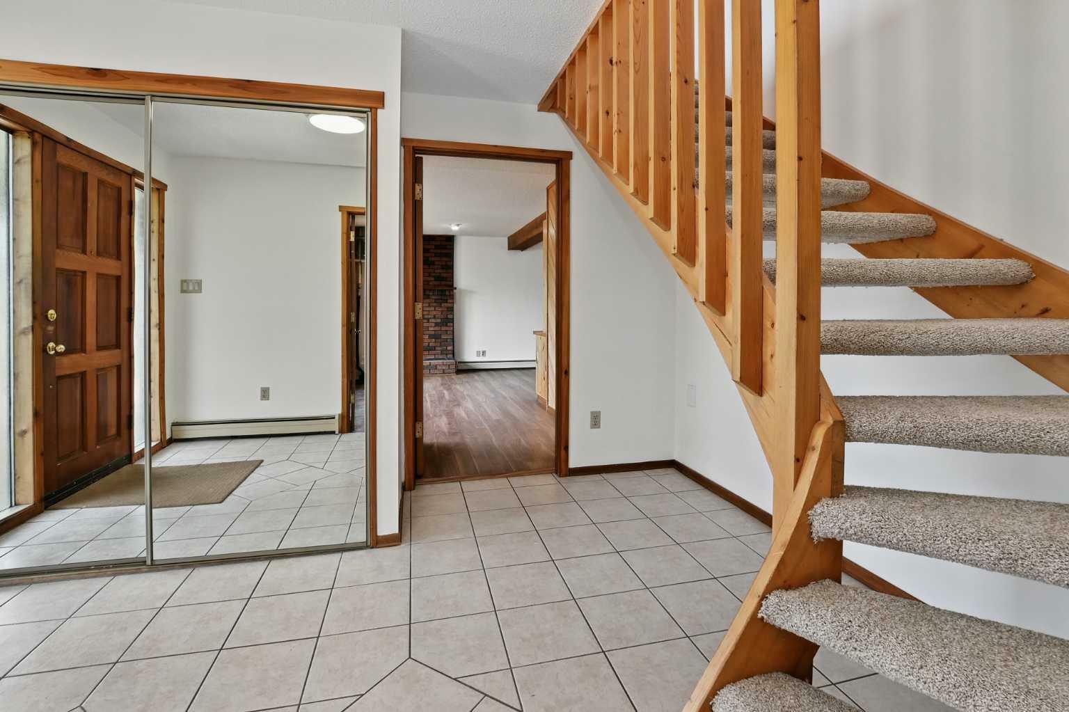 Property Photo: 15 Opal Avenue AB T4P 1S9