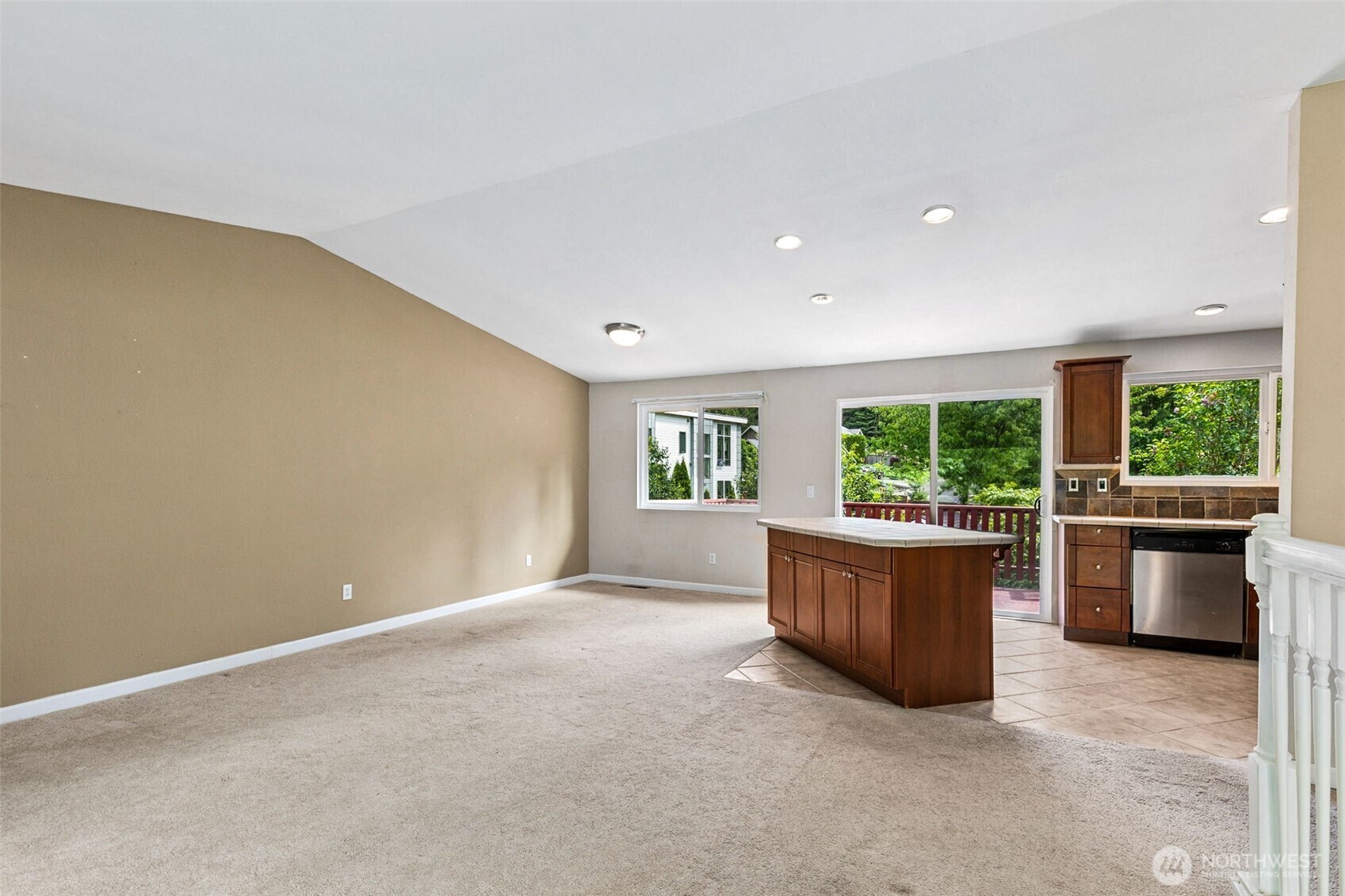 Property Photo: 814 217th Pl NE WA 98074