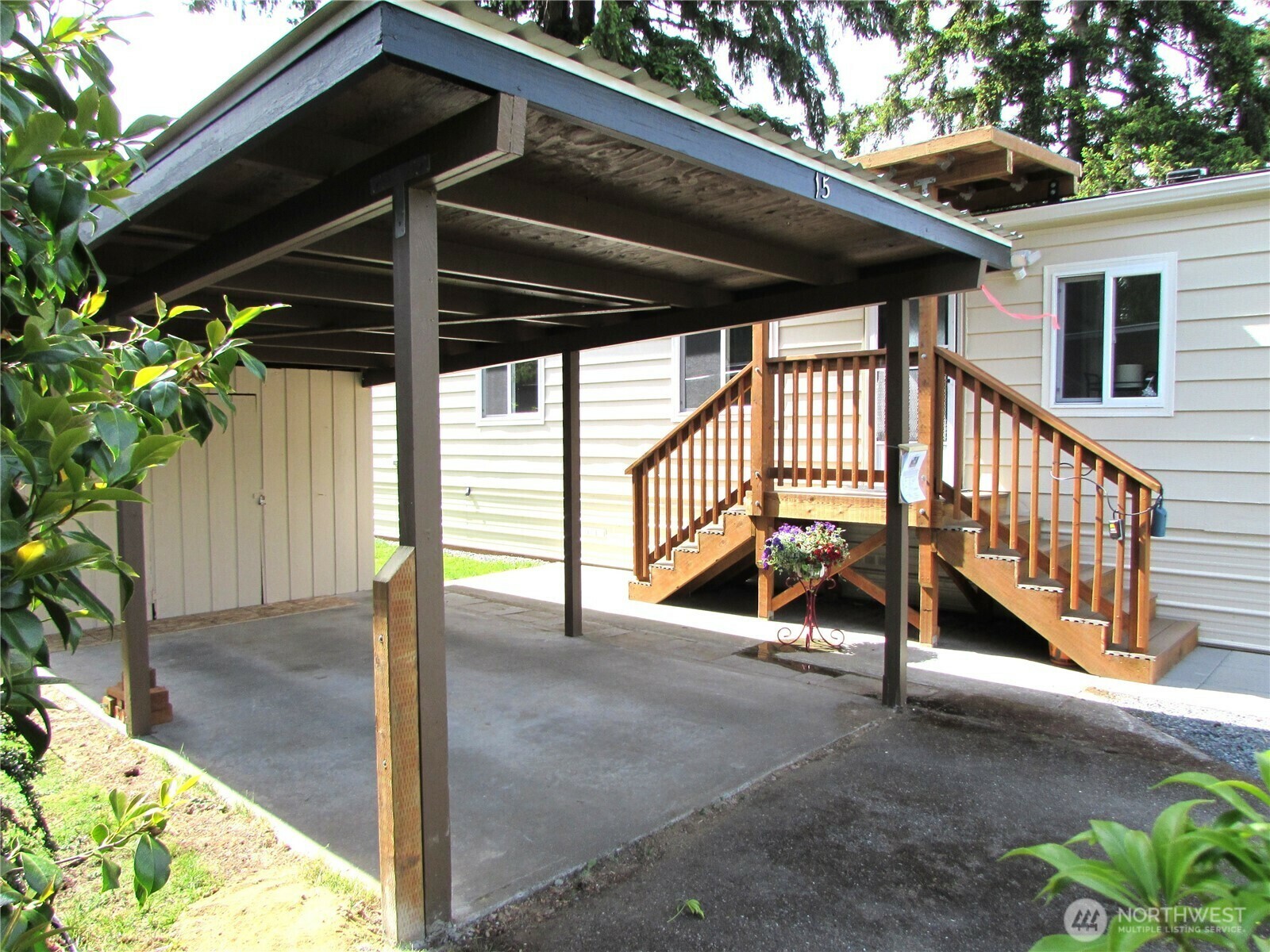 Property Photo: 11424 36th Drive NE Sp 15 WA 98271
