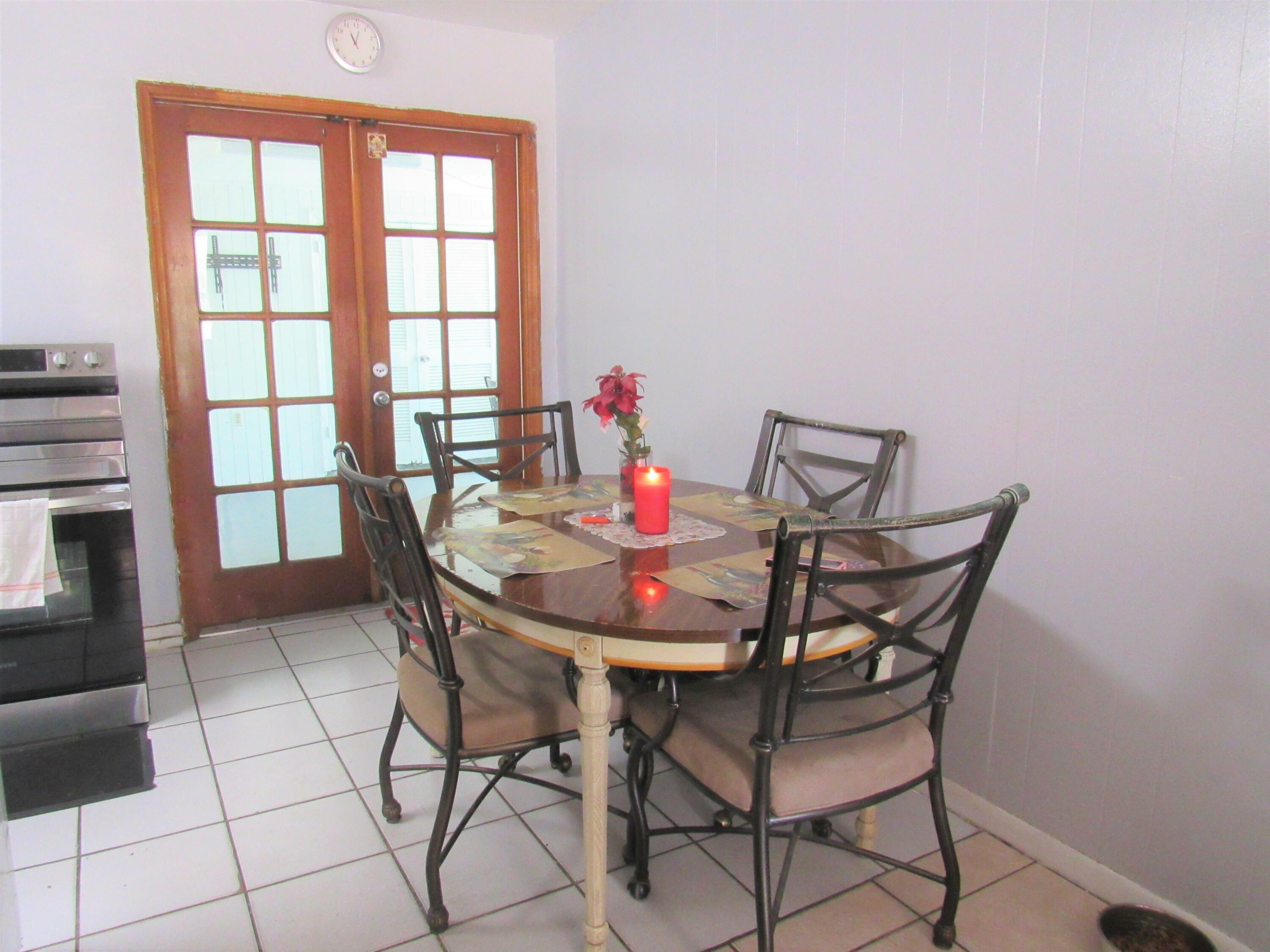 Property Photo: 431 Pensacola Drive FL 33462