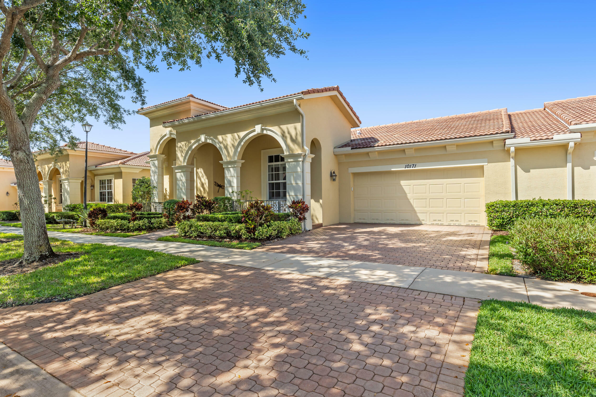 Property Photo: 10171 SW Dolce Road FL 34986