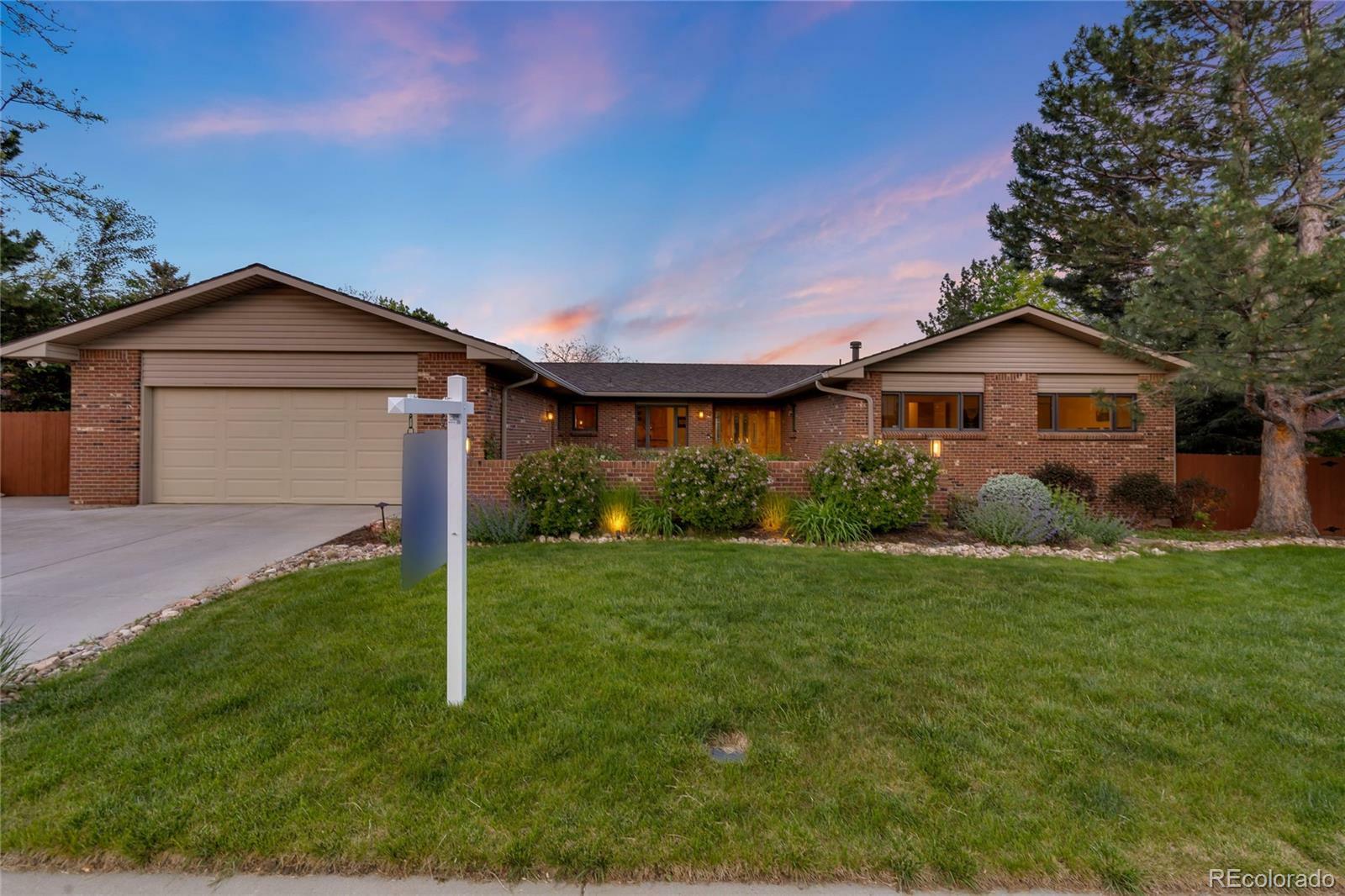 Property Photo: 92 S Devinney Street CO 80401