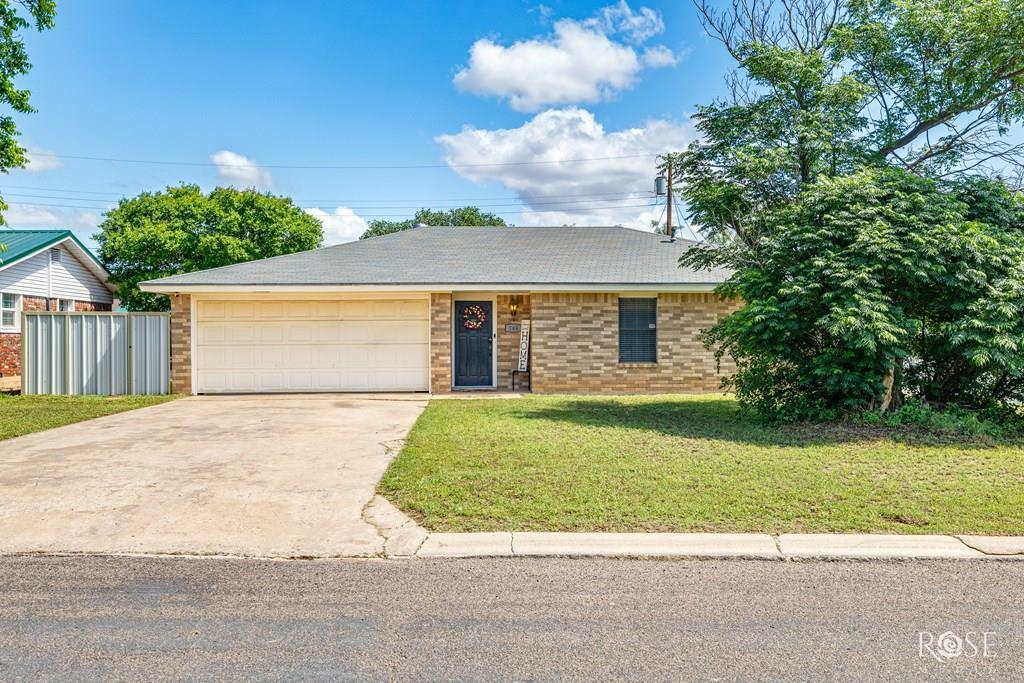 Property Photo:  140 Van Zandt St  TX 76905 