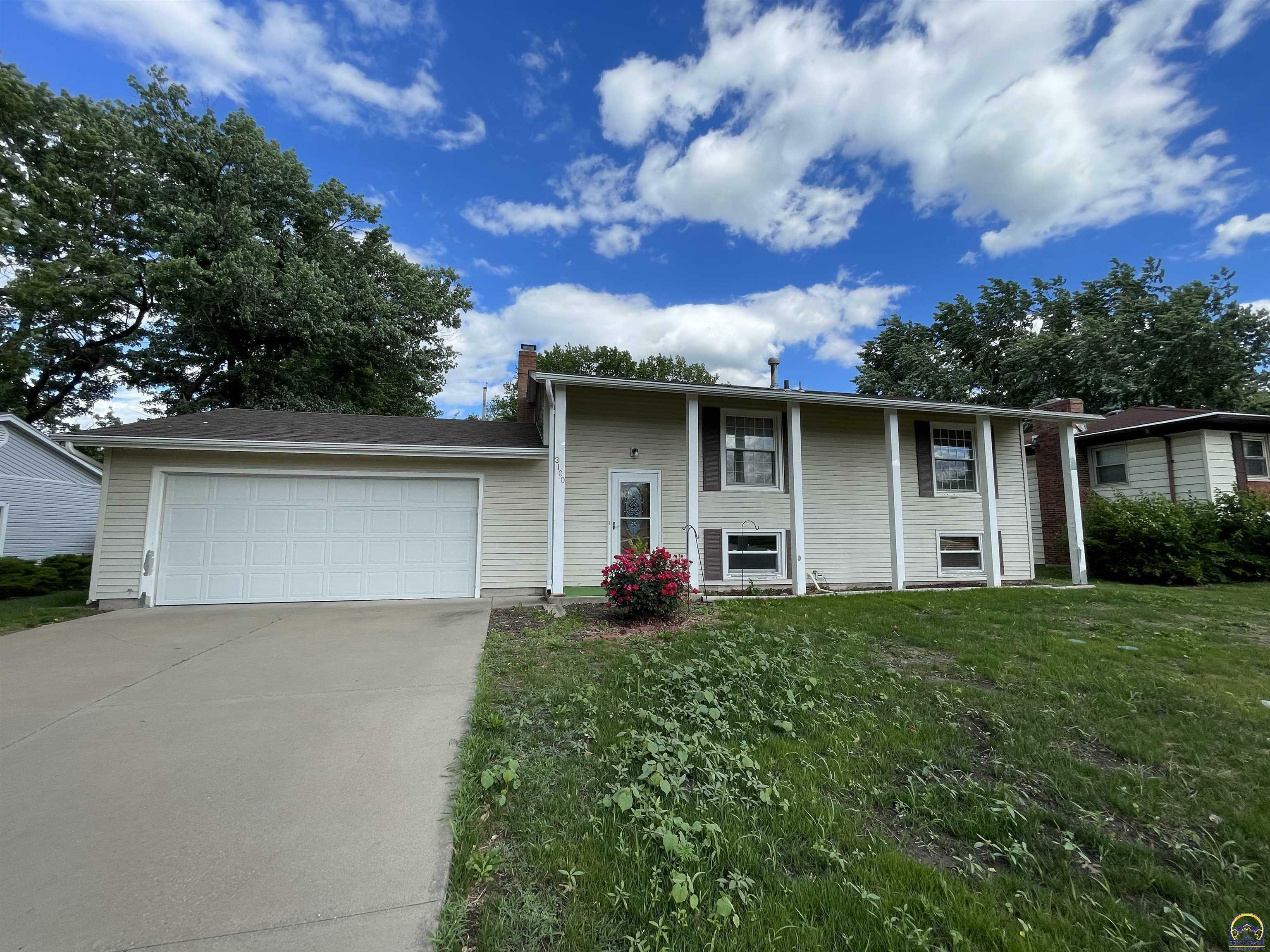Property Photo: 3100 SW College Ave KS 66611