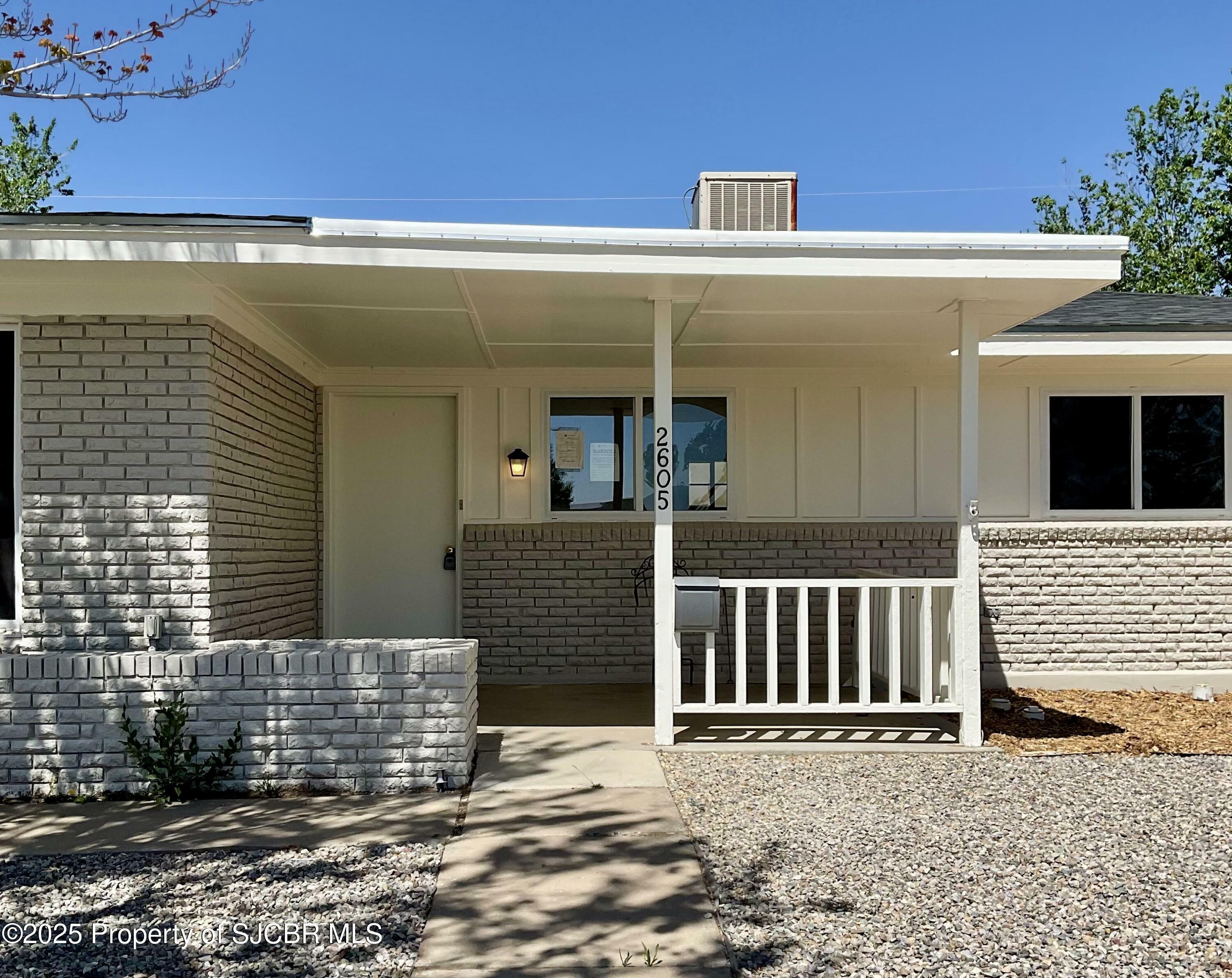 Property Photo: 2605 Ridgecrest Drive NM 87401