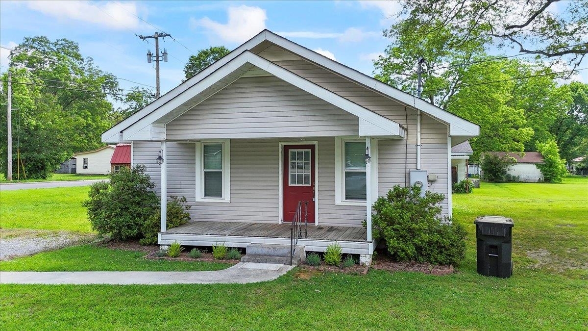 Property Photo: 114 NW Morgan Ave AL 35055 - CULLMAN