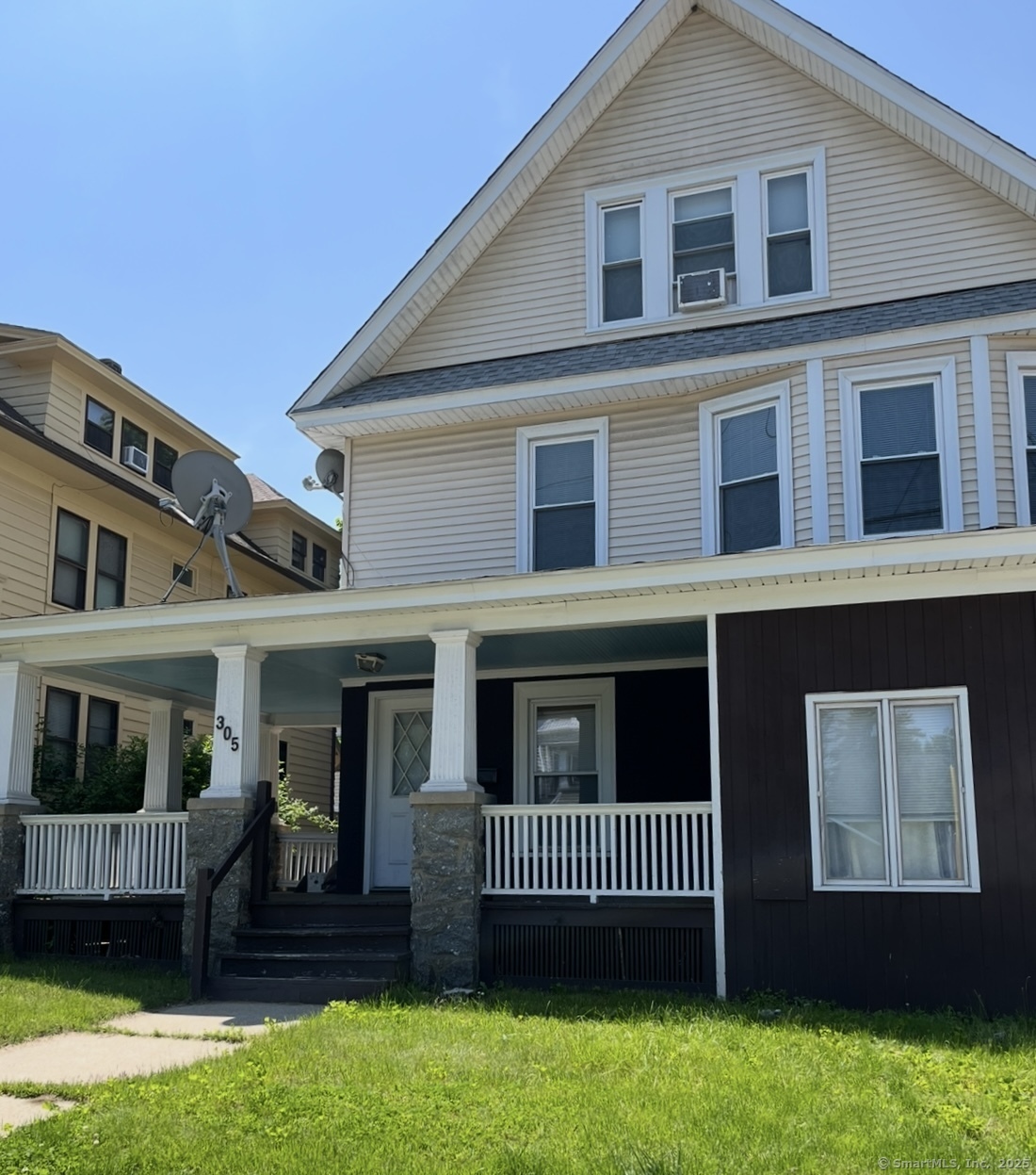 Property Photo: