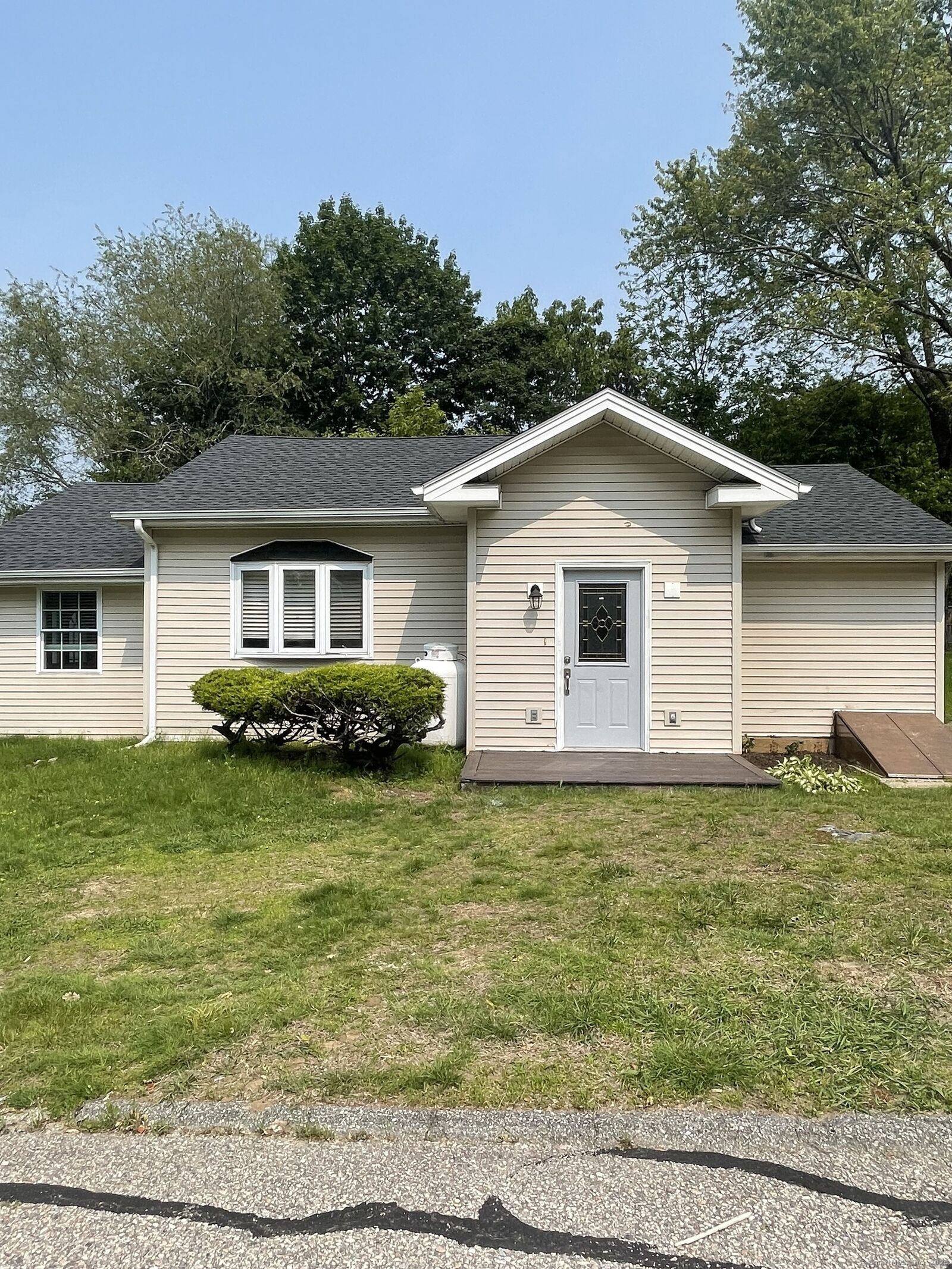 Property Photo: 165 Newent Road CT 06351