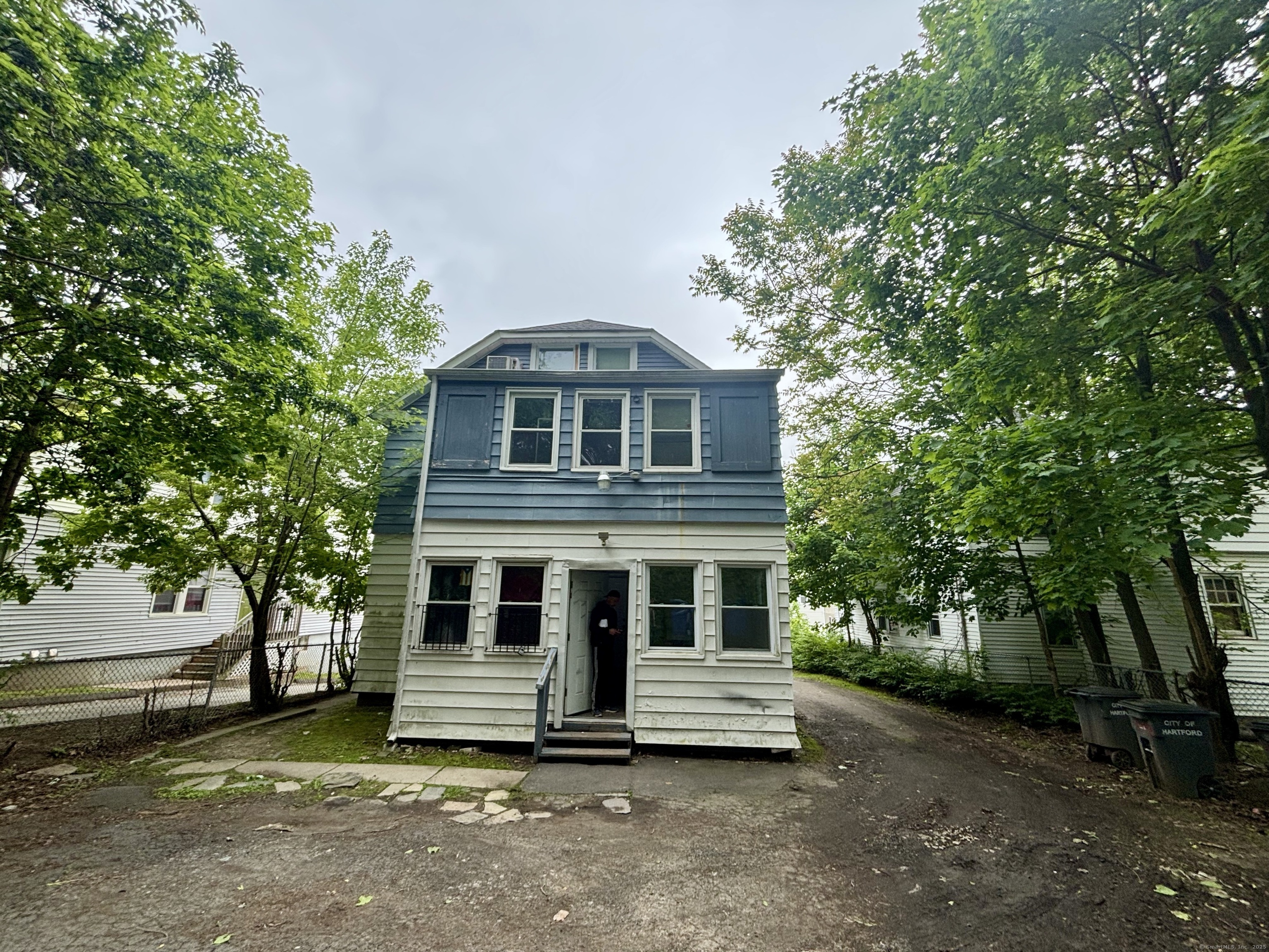 Property Photo:  41 Lisbon Street  CT 06106 