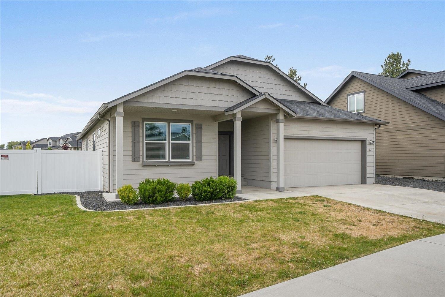 Property Photo: 1024 S Pillar Rock Dr WA 99224