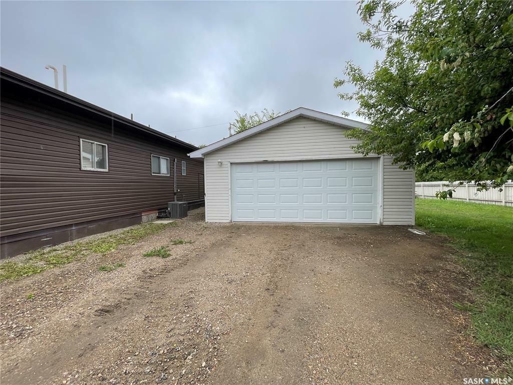 Property Photo:  108 2nd Avenue W  SK S0L 0B9 