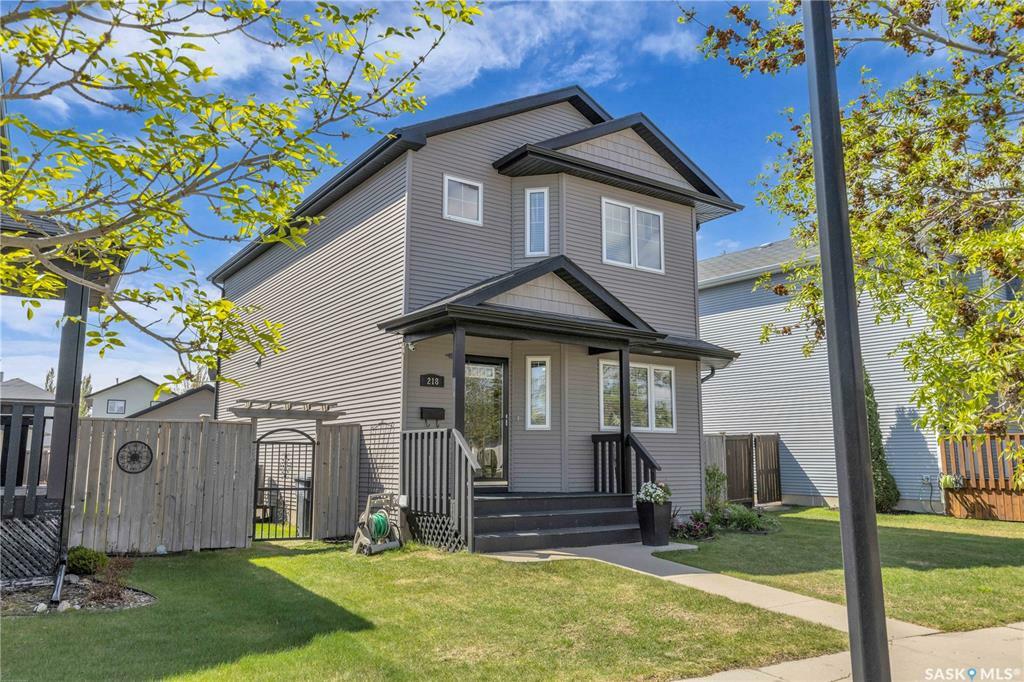 Property Photo: 218 Willowgrove Boulevard SK S7W 1A2