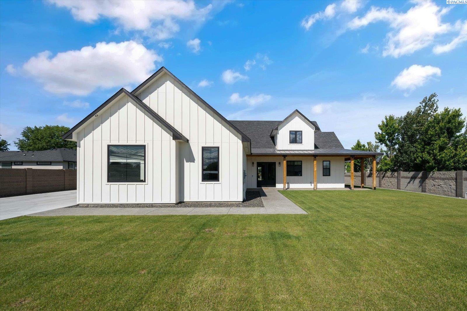 1120 Road 52  Pasco WA 99301 photo