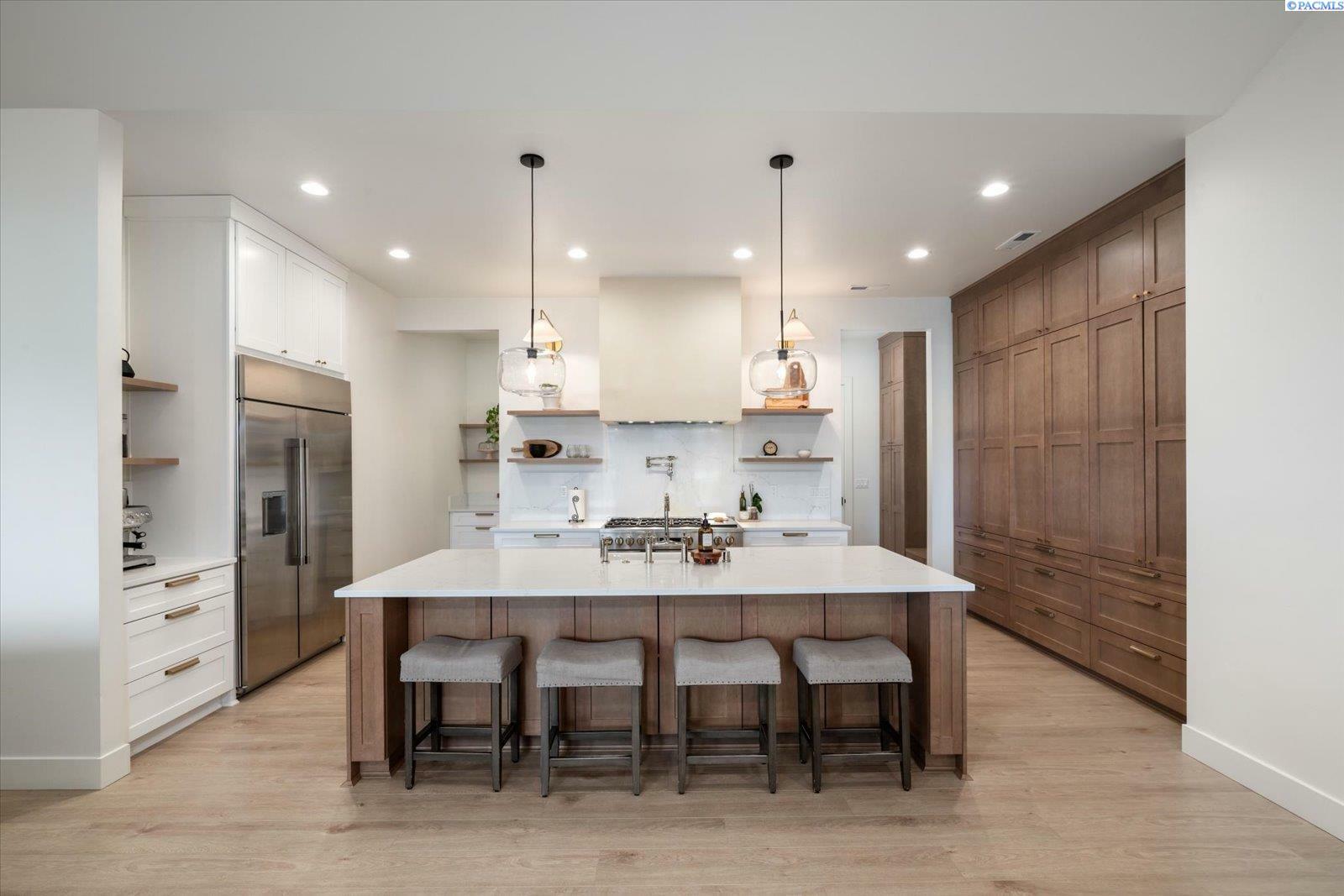 Property Photo:  1120 Road 52  WA 99301 