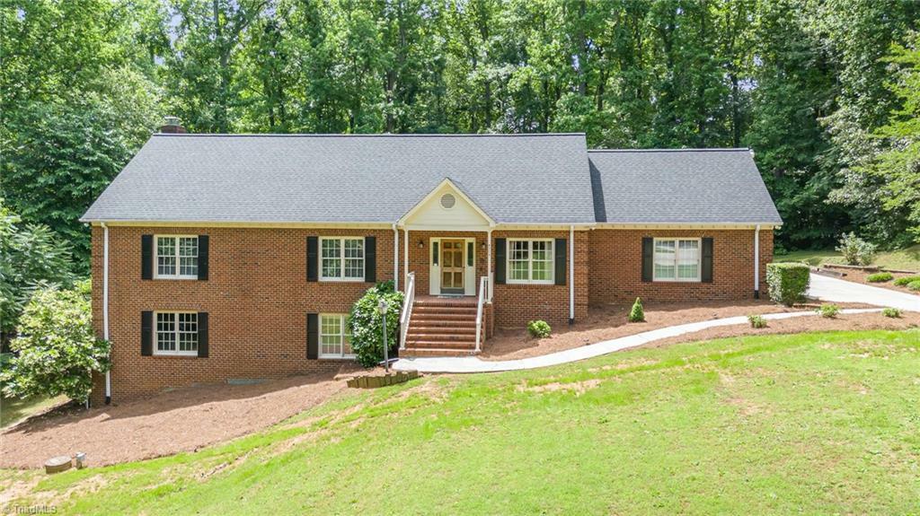 Property Photo: 4904 Landaff Drive NC 27406