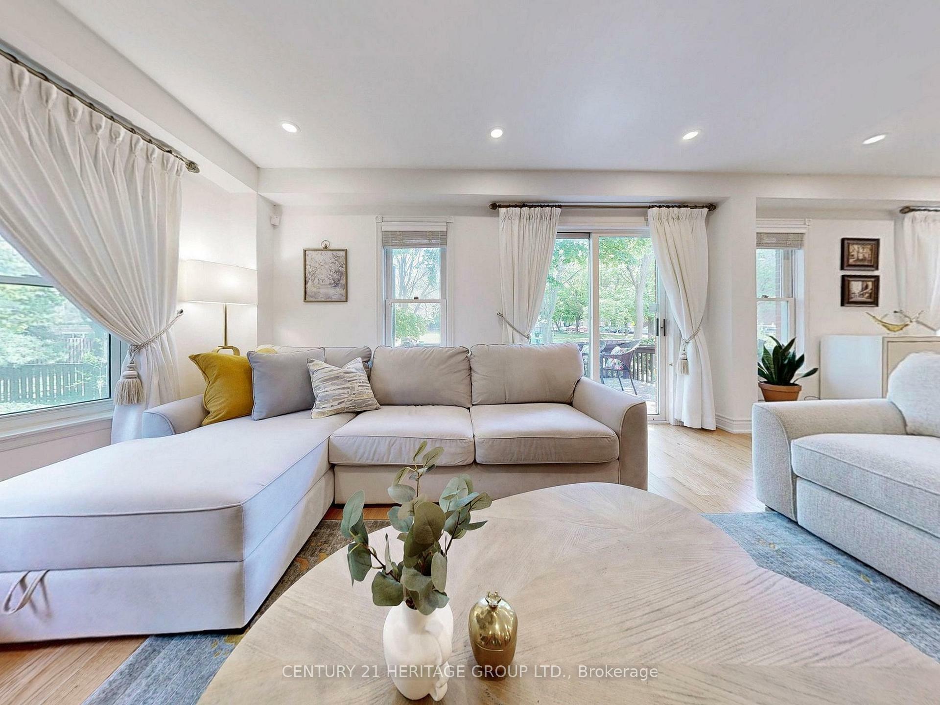 Property Photo: 108 Confederation Way ON L3T 5R5