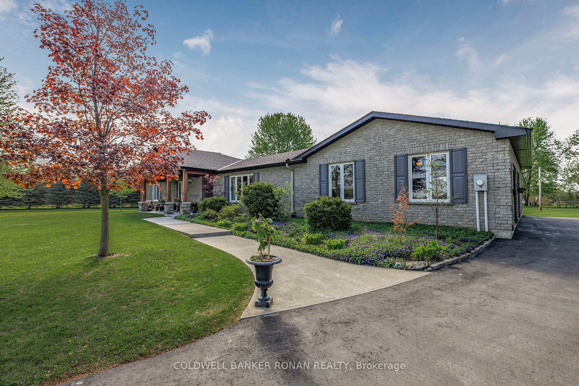 Property Photo: 6349 12th Line ON L9R 1V4