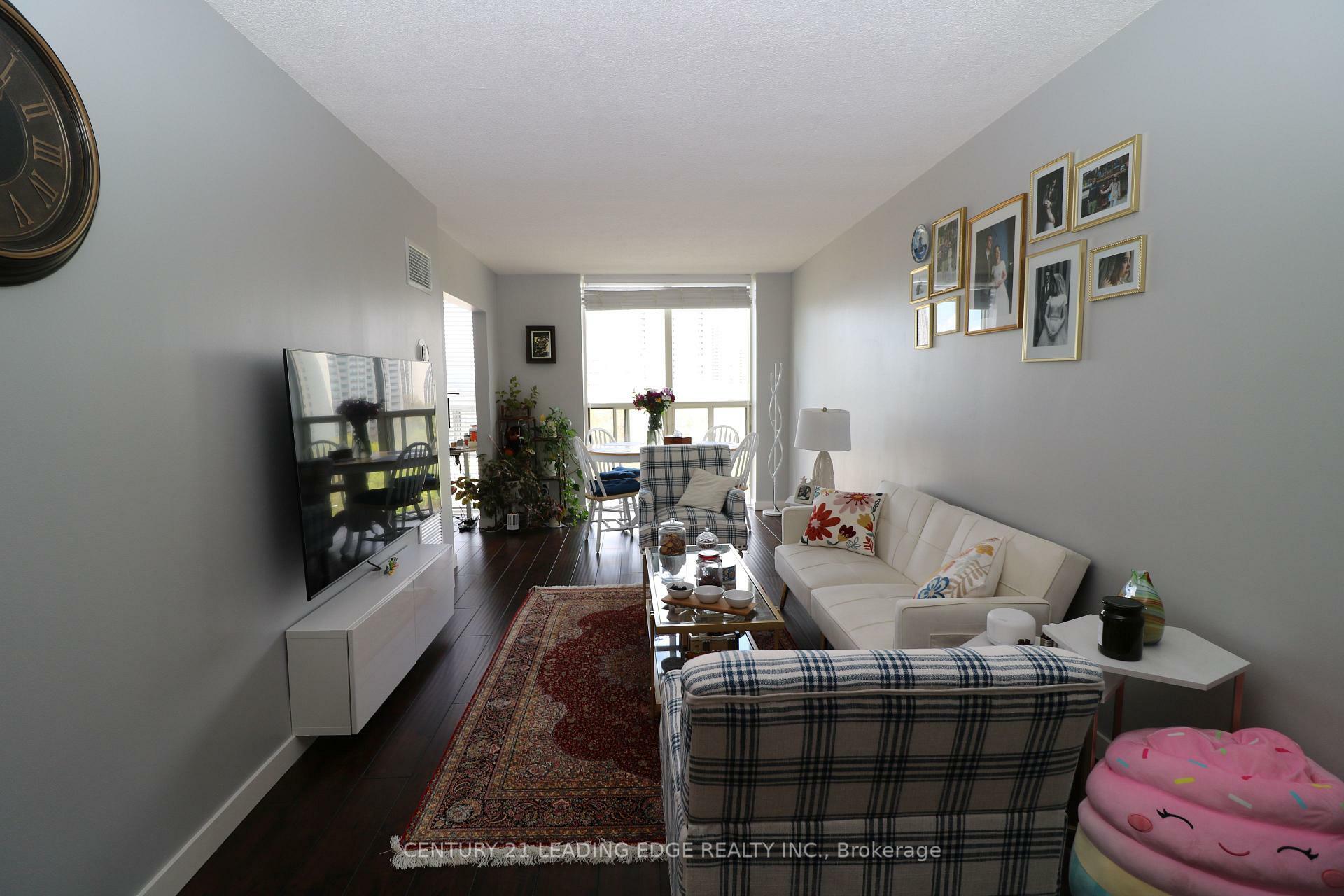 Property Photo: 195 Wynford Drive 1508 ON M3C 3P3